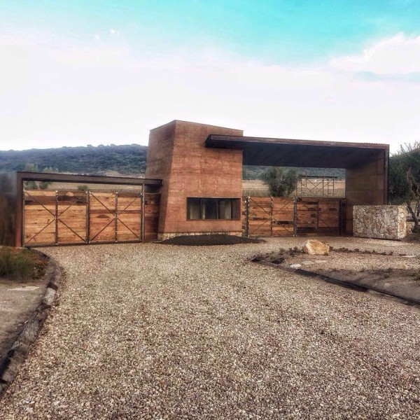 Rammed earth consulting, Queretaro, Mexico